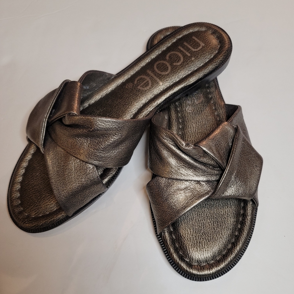 Nicole Pewter Effie Sandals Sz 8
